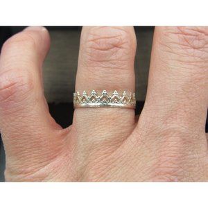 Size 8 Sterling Silver Delicate Heart Crown Band Ring